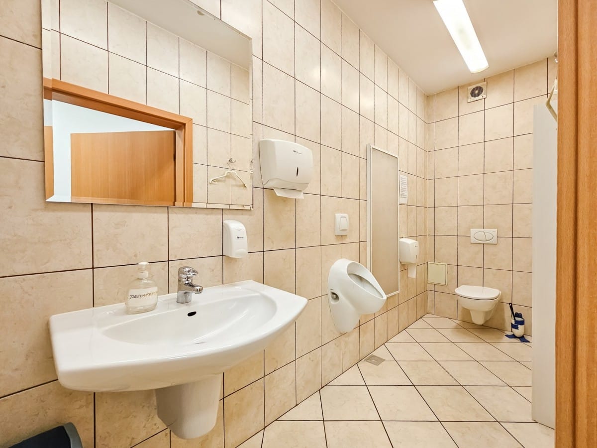 Lokal użytkowy  pokojowe na Sprzedaż