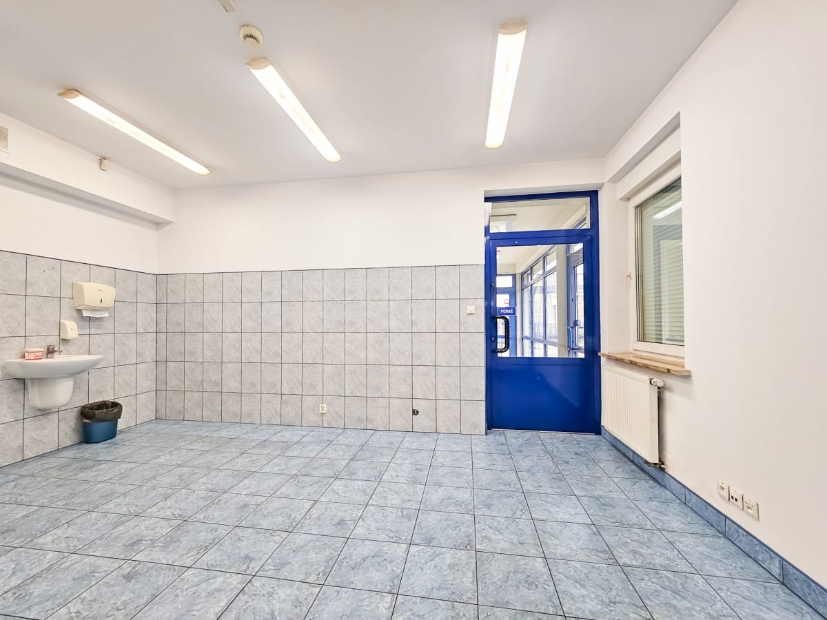 Lokal użytkowy  pokojowe na Sprzedaż