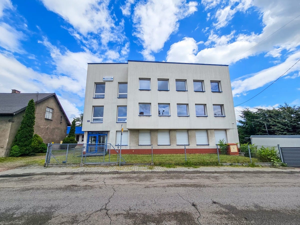 Lokal użytkowy  pokojowe na Sprzedaż