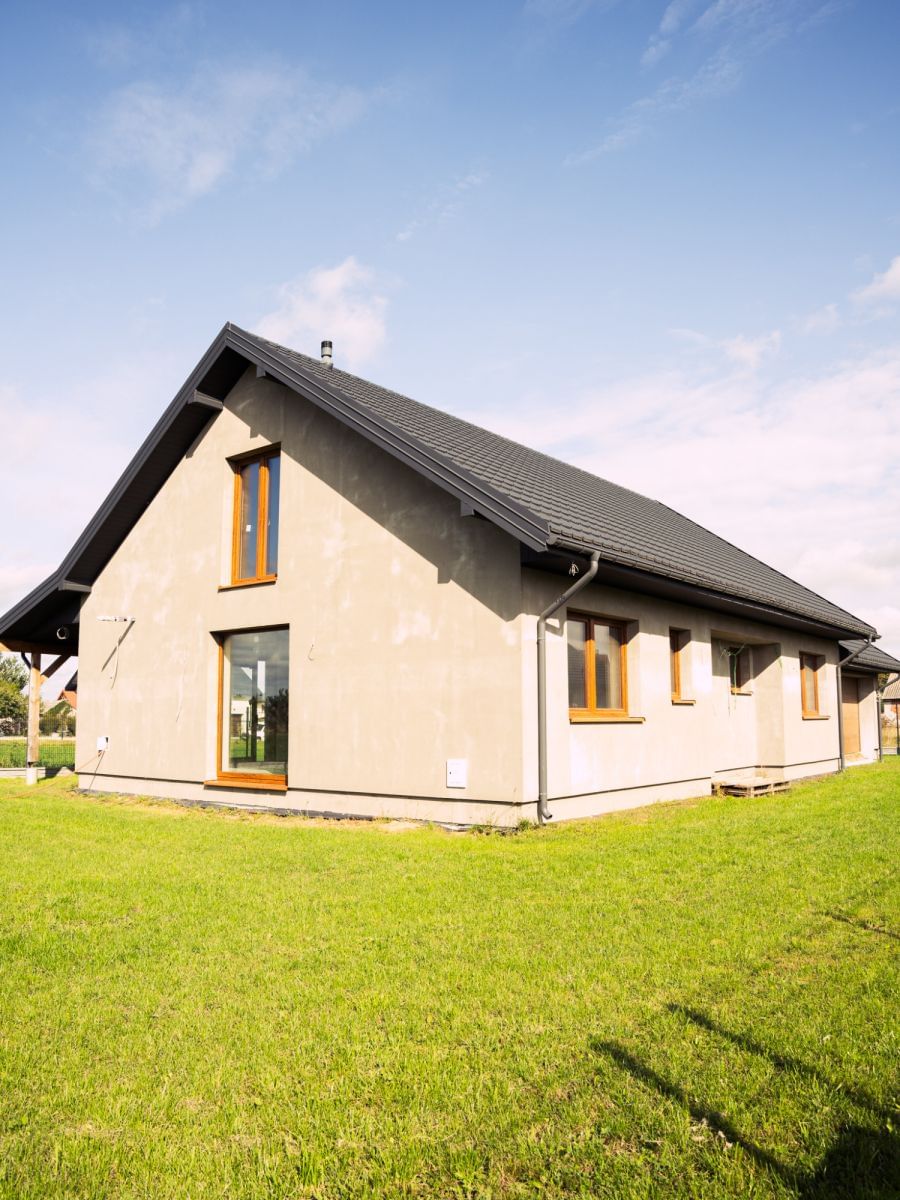 Dom 4 pokojowe na Sprzedaż