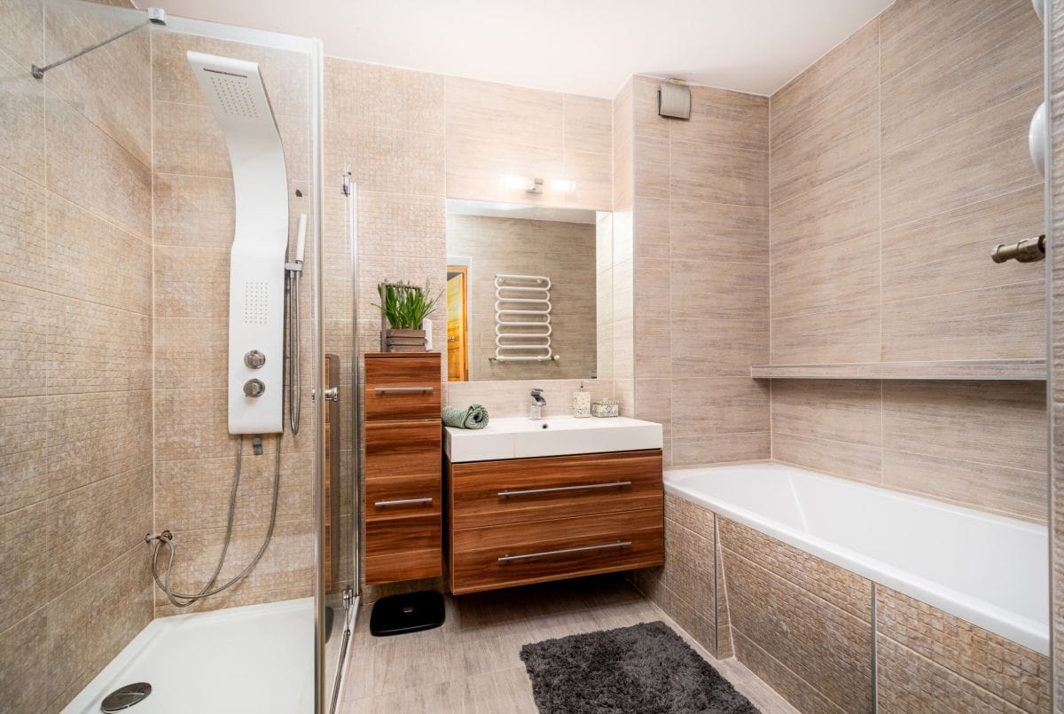 Dom 5 pokojowe na Sprzedaż