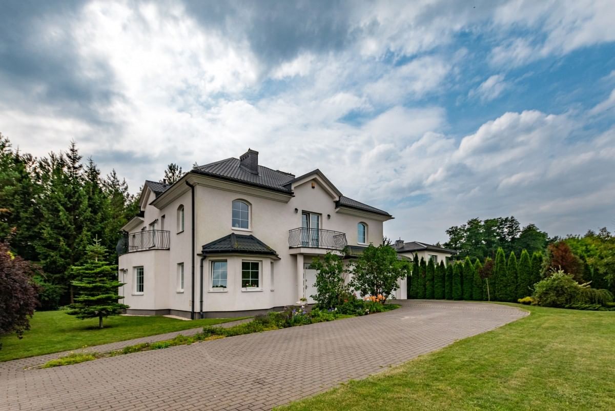 Dom 6 pokojowe na Sprzedaż