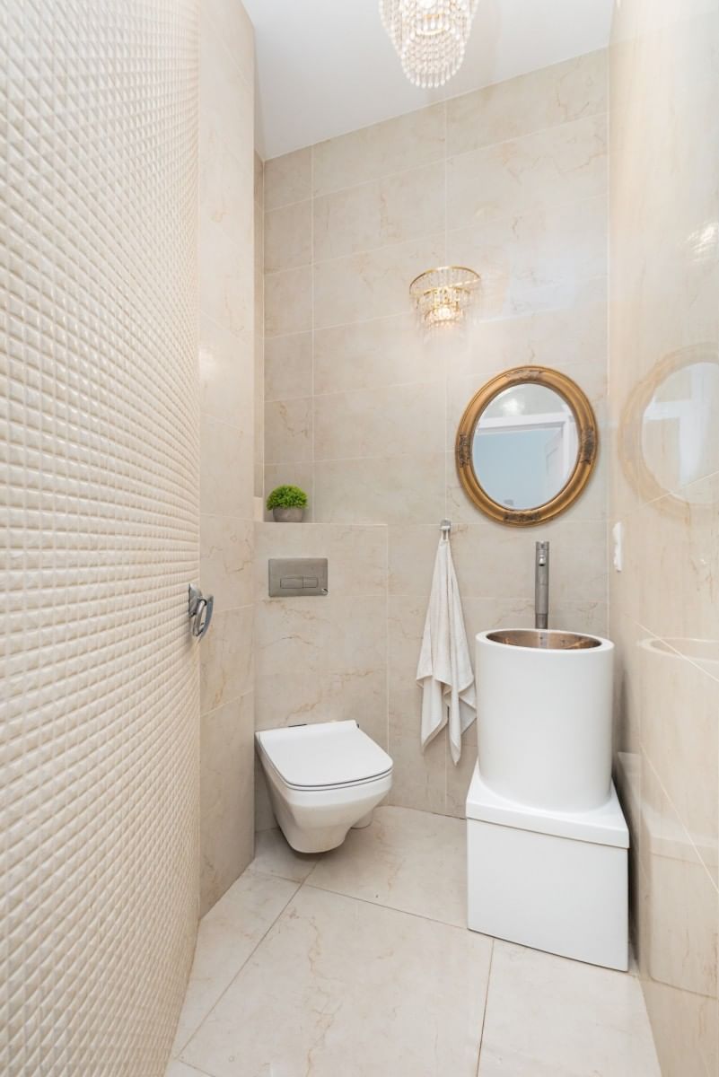 Dom 6 pokojowe na Sprzedaż