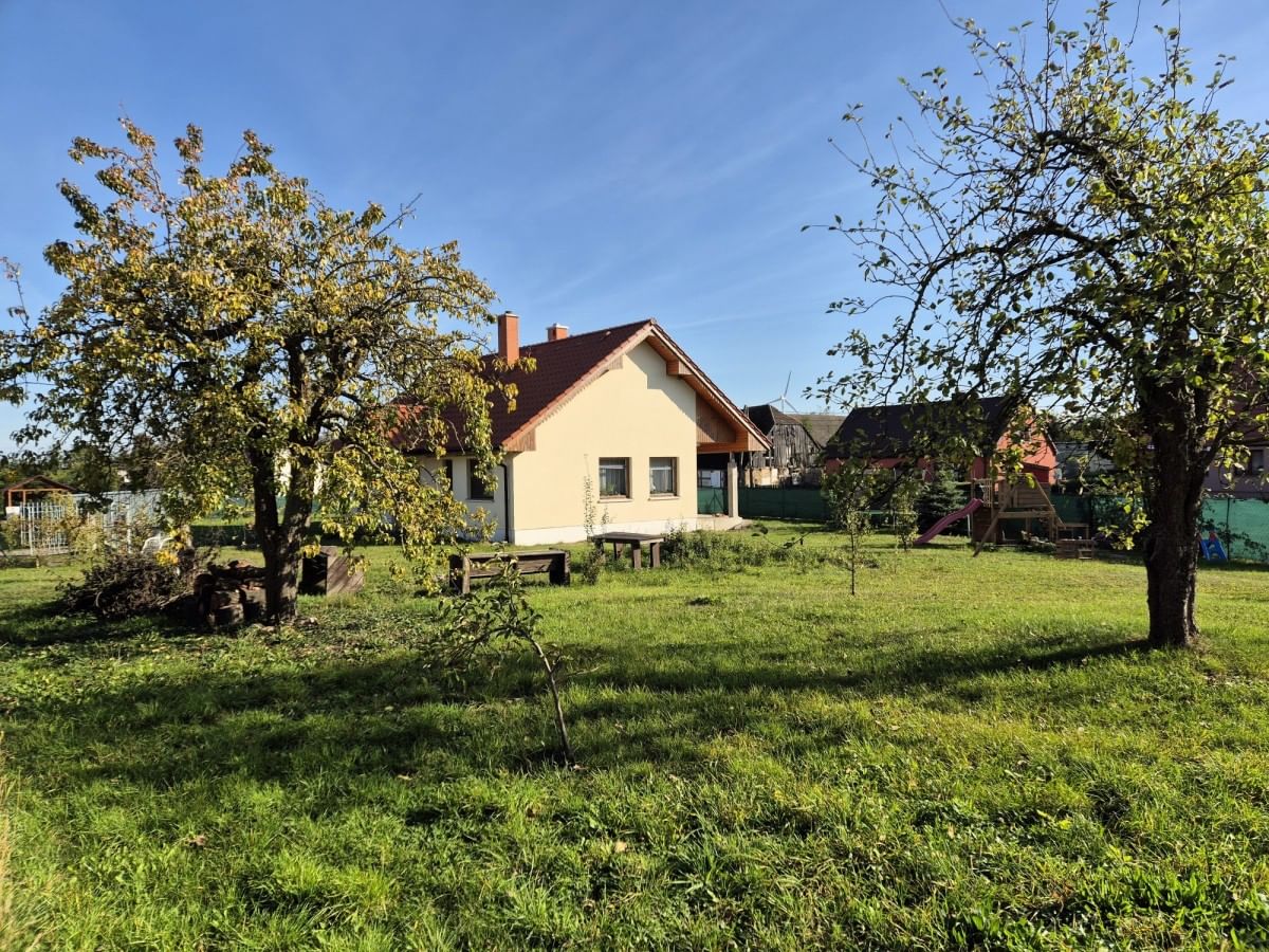 Dom 4 pokojowe na Sprzedaż