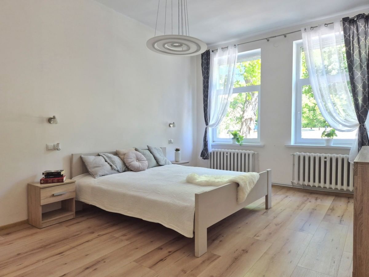 Mieszkanie 4 pokojowe na Sprzedaż