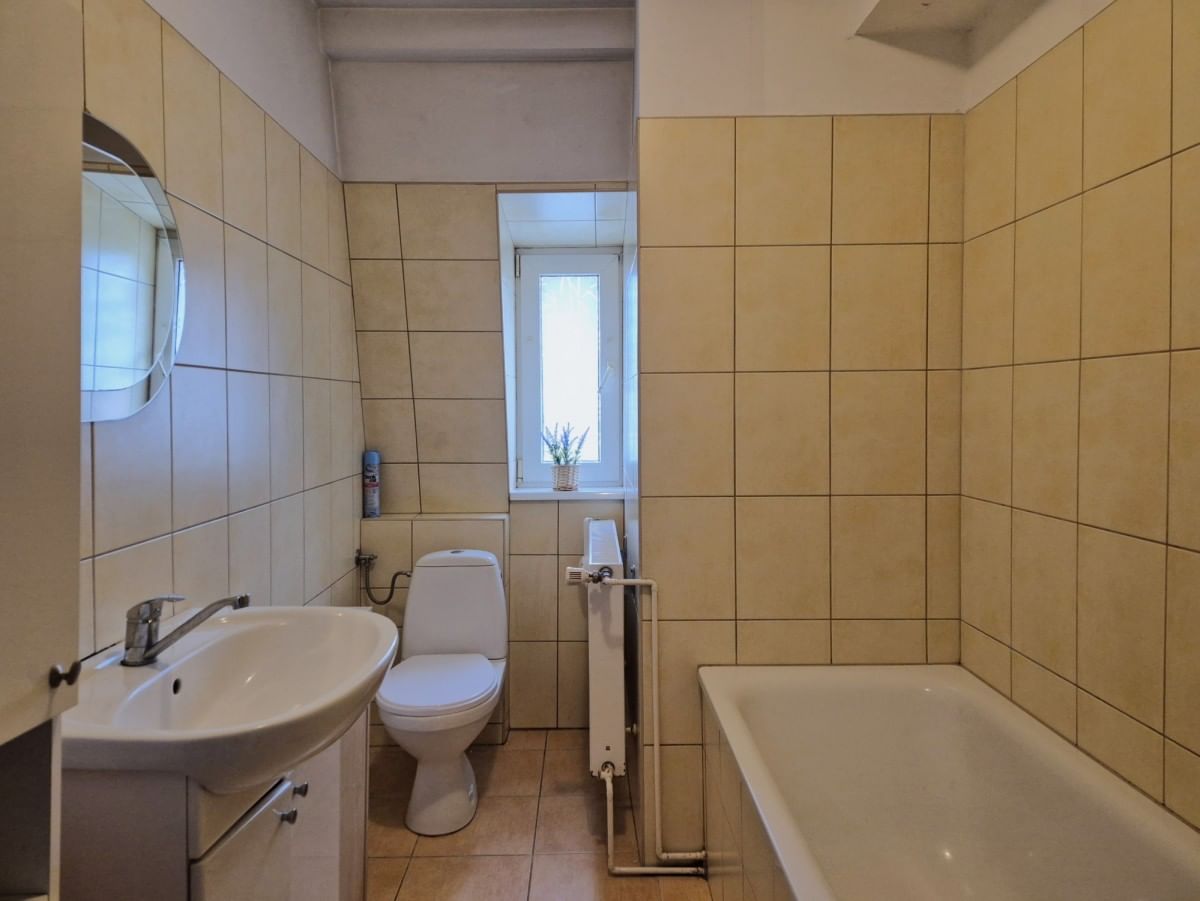 Mieszkanie 4 pokojowe na Sprzedaż