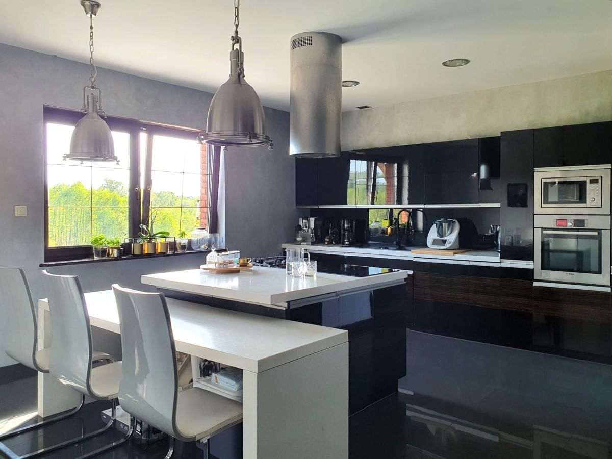 Dom 5 pokojowe na Sprzedaż