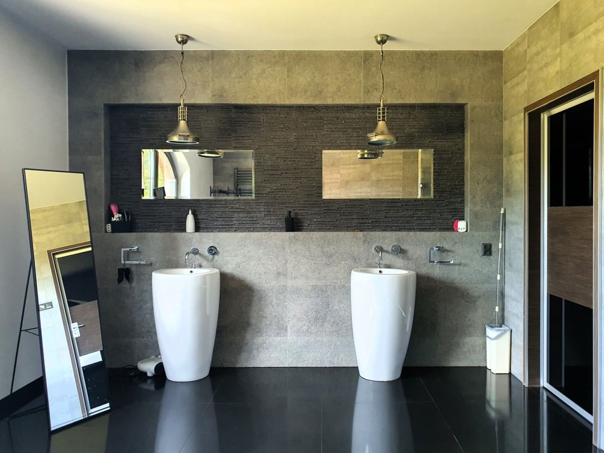 Dom 5 pokojowe na Sprzedaż