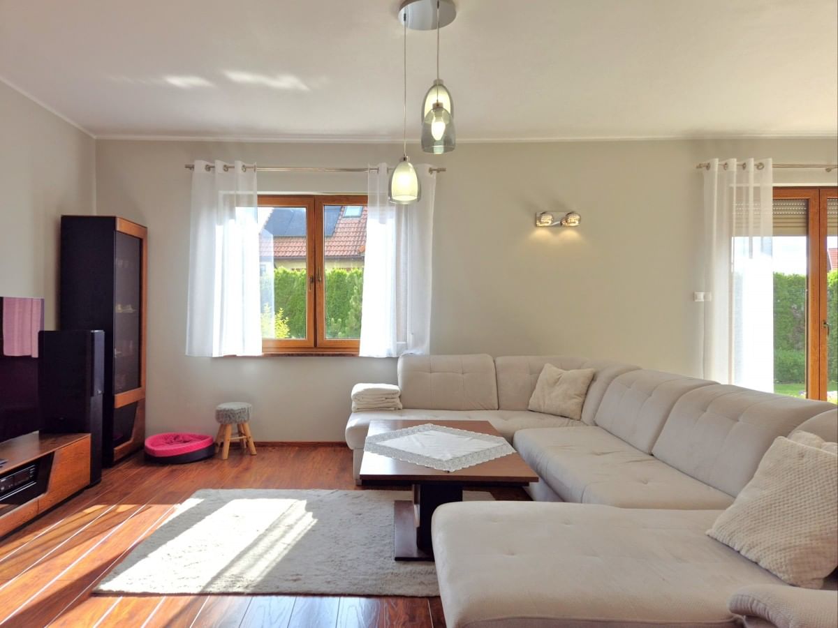 Dom 4 pokojowe na Sprzedaż