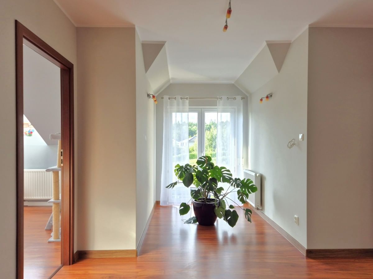 Dom 4 pokojowe na Sprzedaż