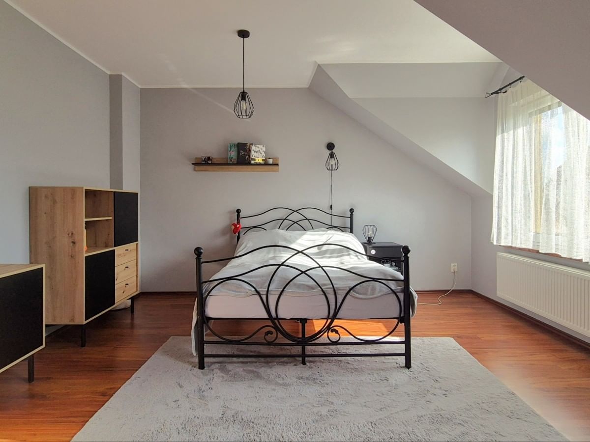 Dom 4 pokojowe na Sprzedaż