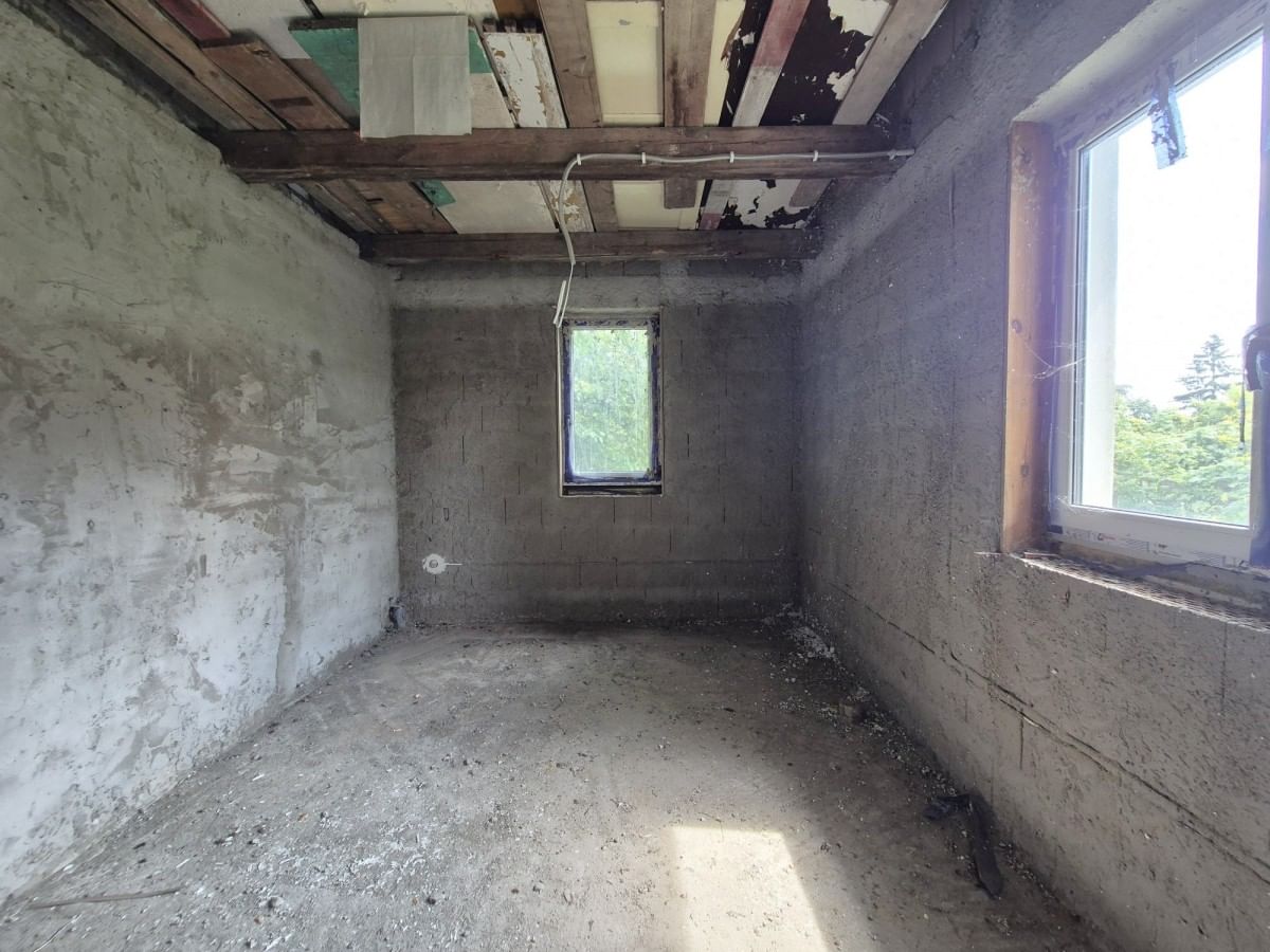 Dom 6 pokojowe na Sprzedaż