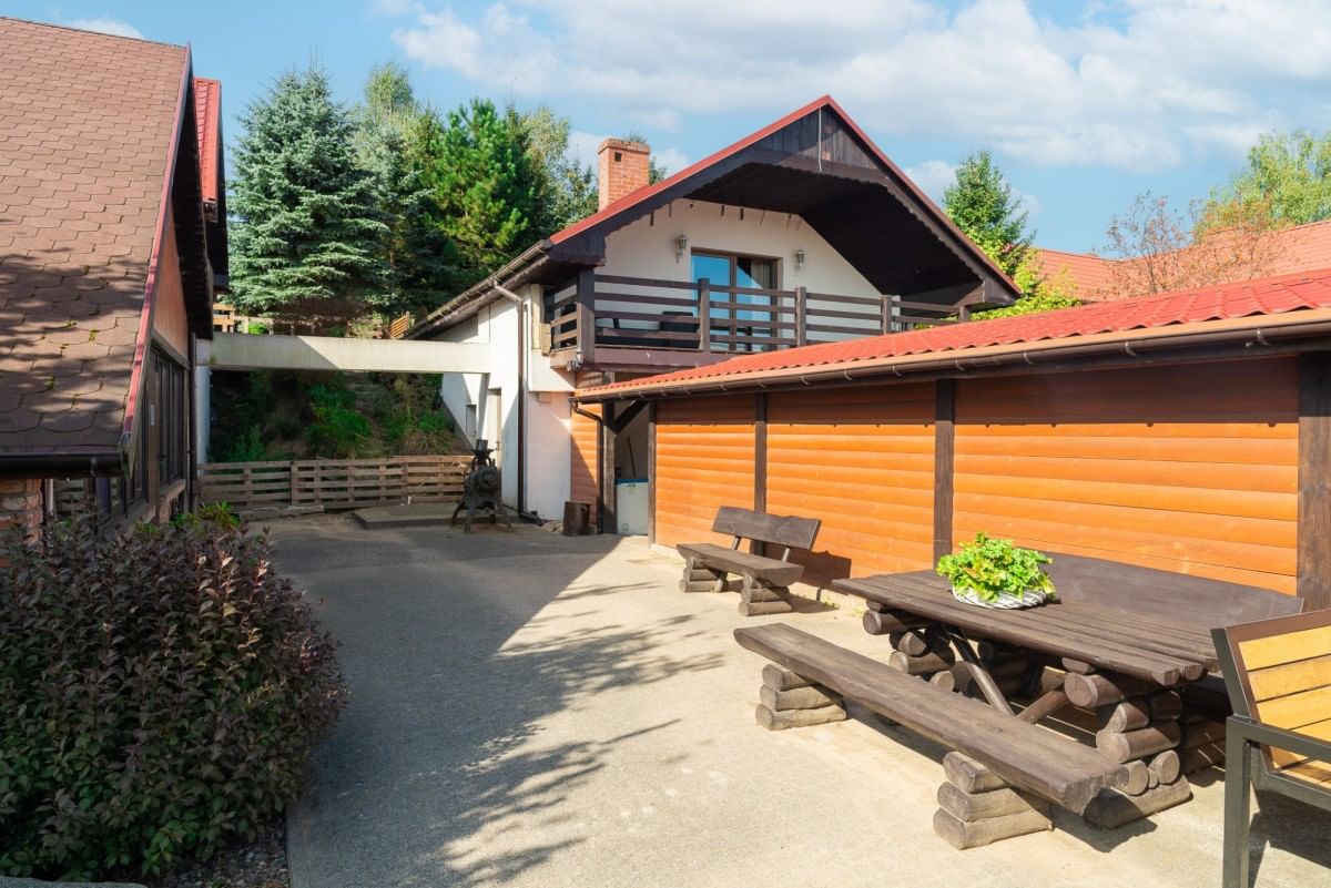 Lokal użytkowy  pokojowe na Sprzedaż