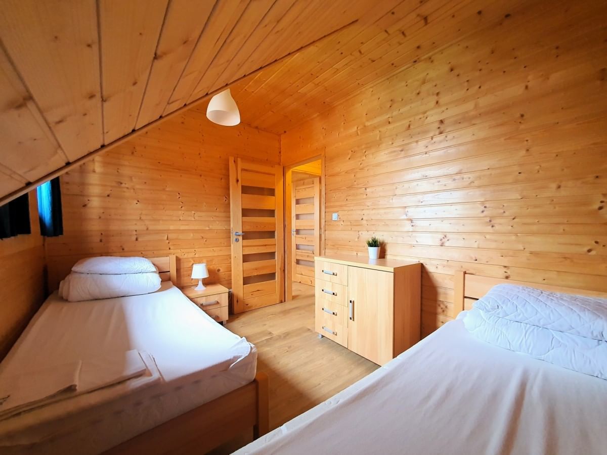 Lokal użytkowy  pokojowe na Sprzedaż