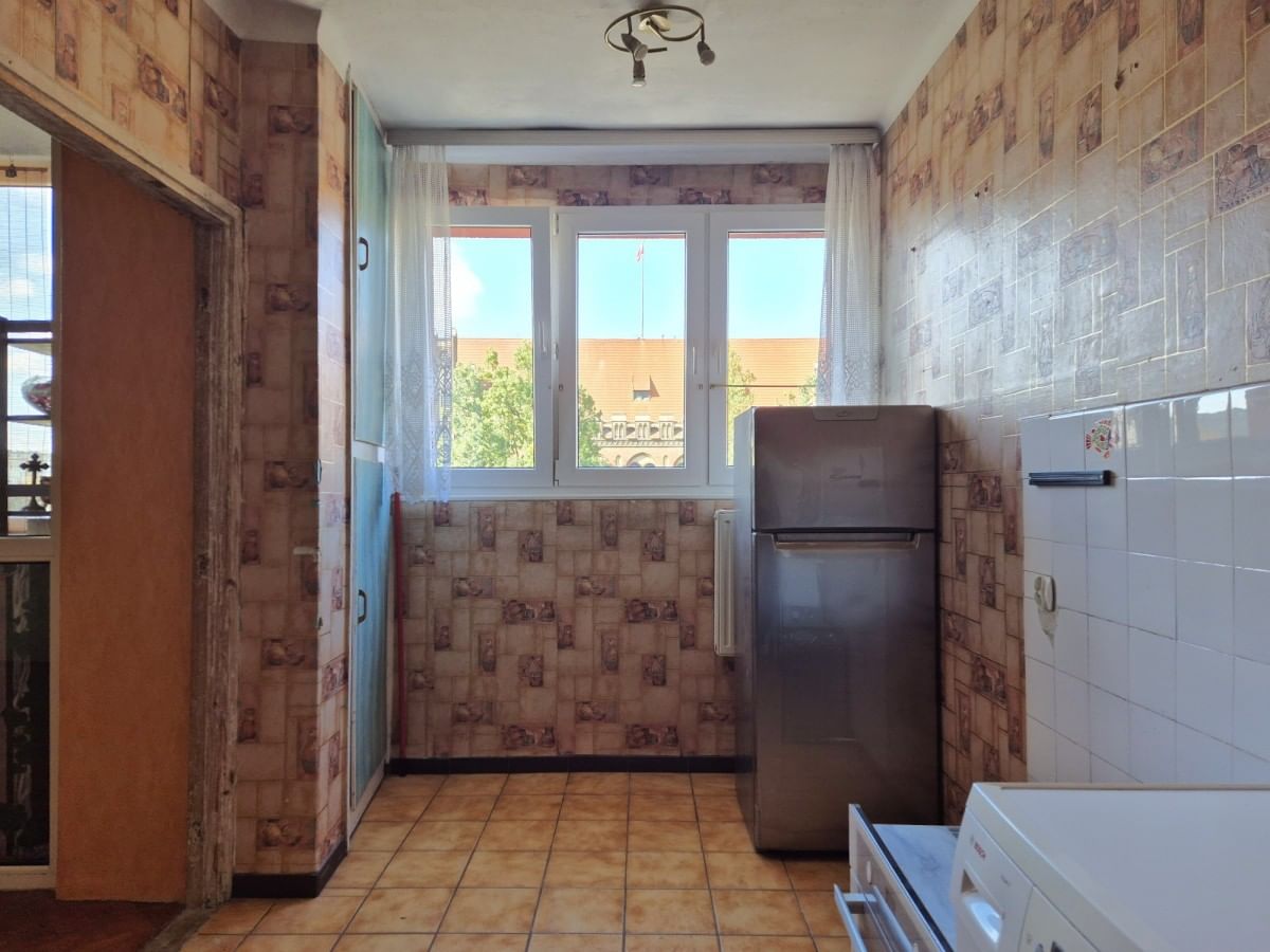 Mieszkanie 3 pokojowe na Sprzedaż