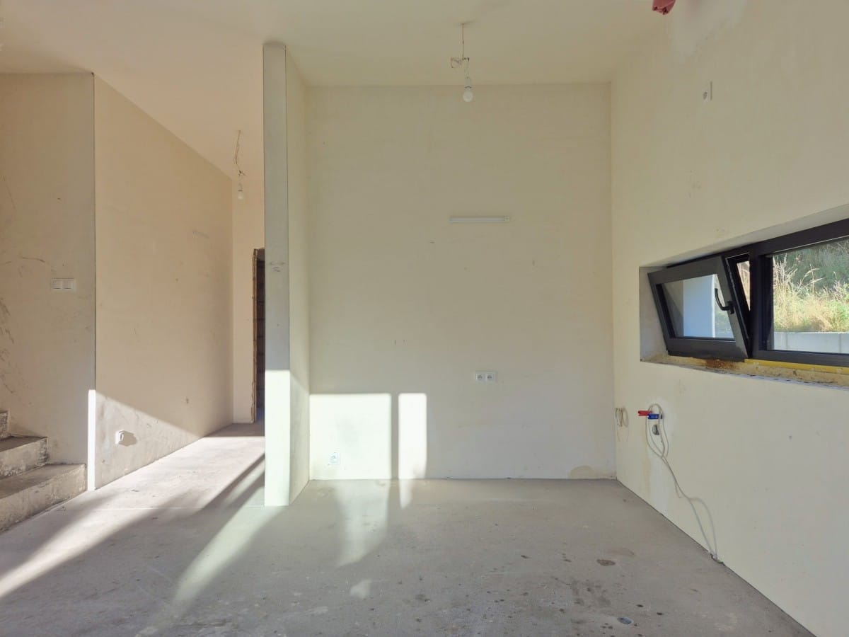 Dom 5 pokojowe na Sprzedaż