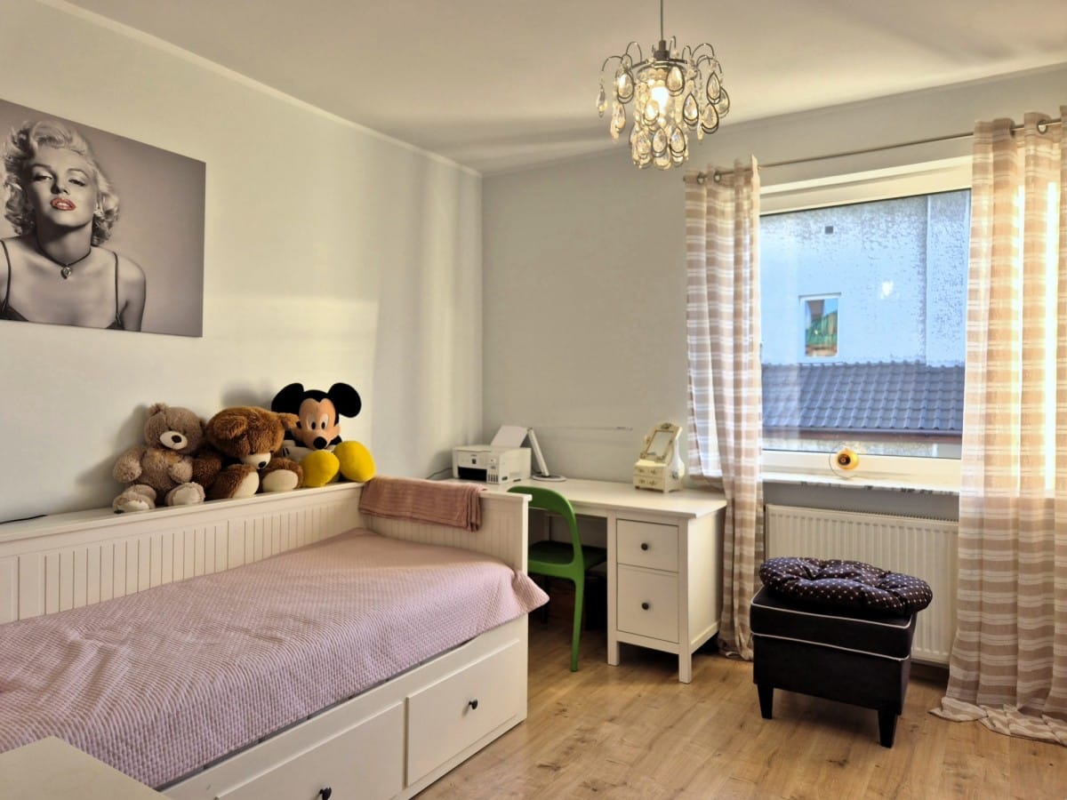 Dom 10 pokojowe na Sprzedaż