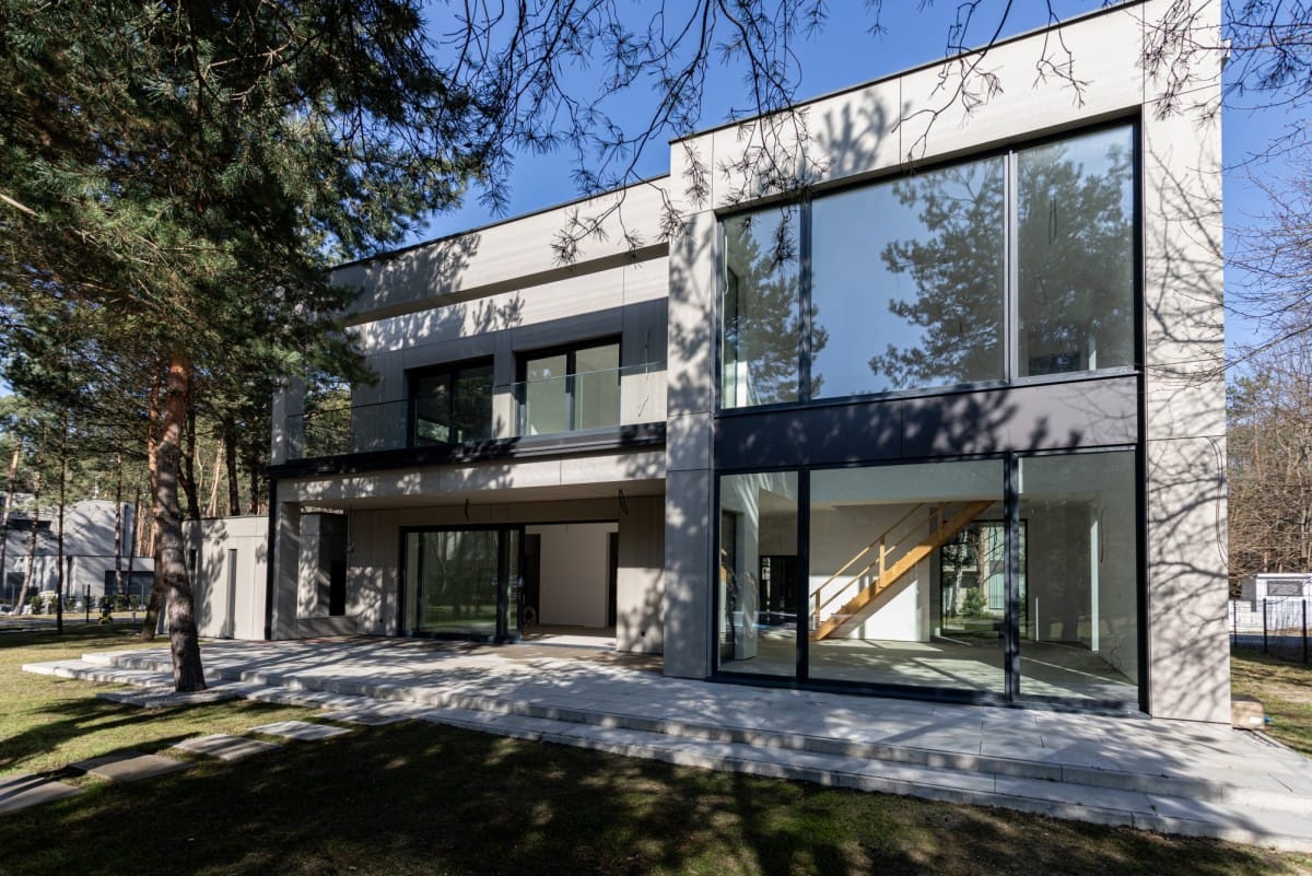 Dom 6 pokojowe na Sprzedaż