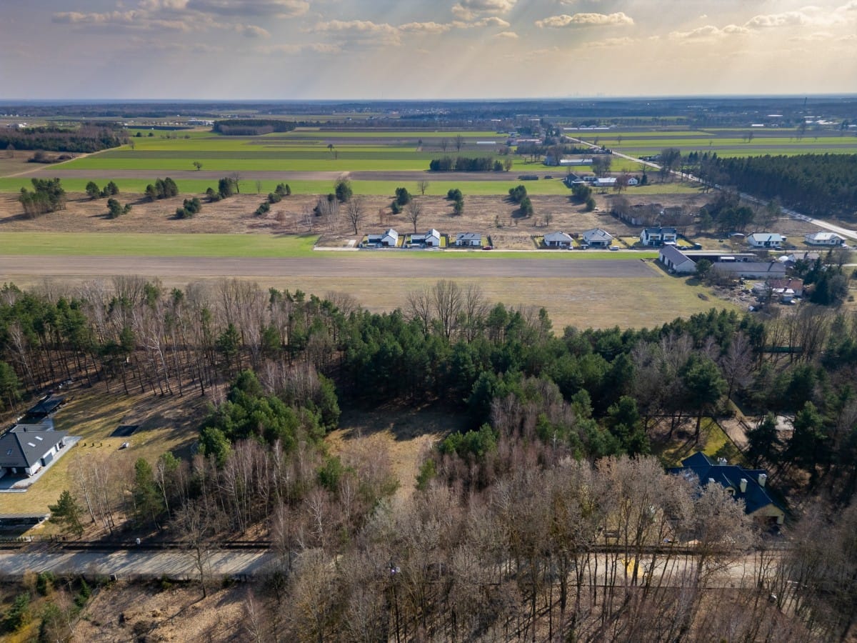 Działka  pokojowe na Sprzedaż