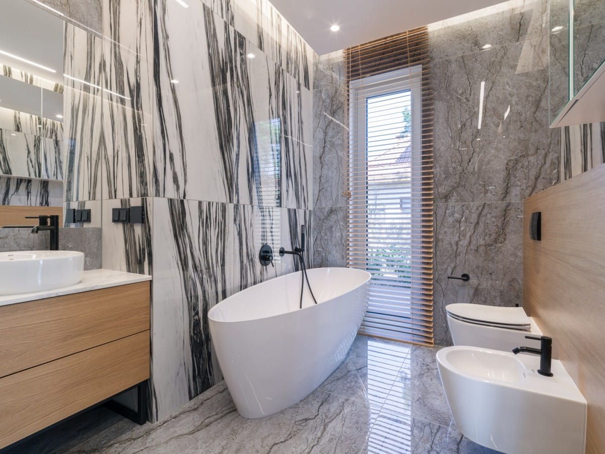 Dom 6 pokojowe na Sprzedaż