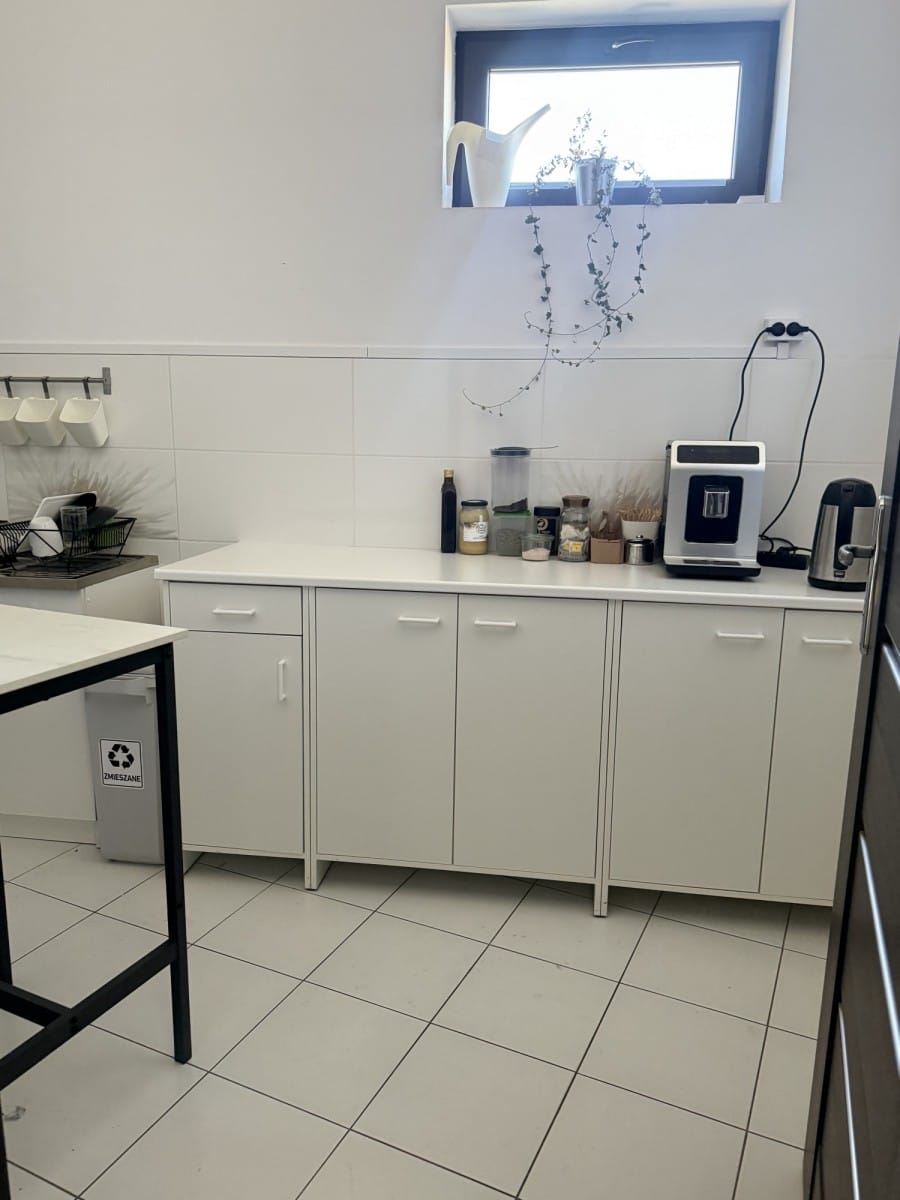 Lokal użytkowy  pokojowe na Wynajem