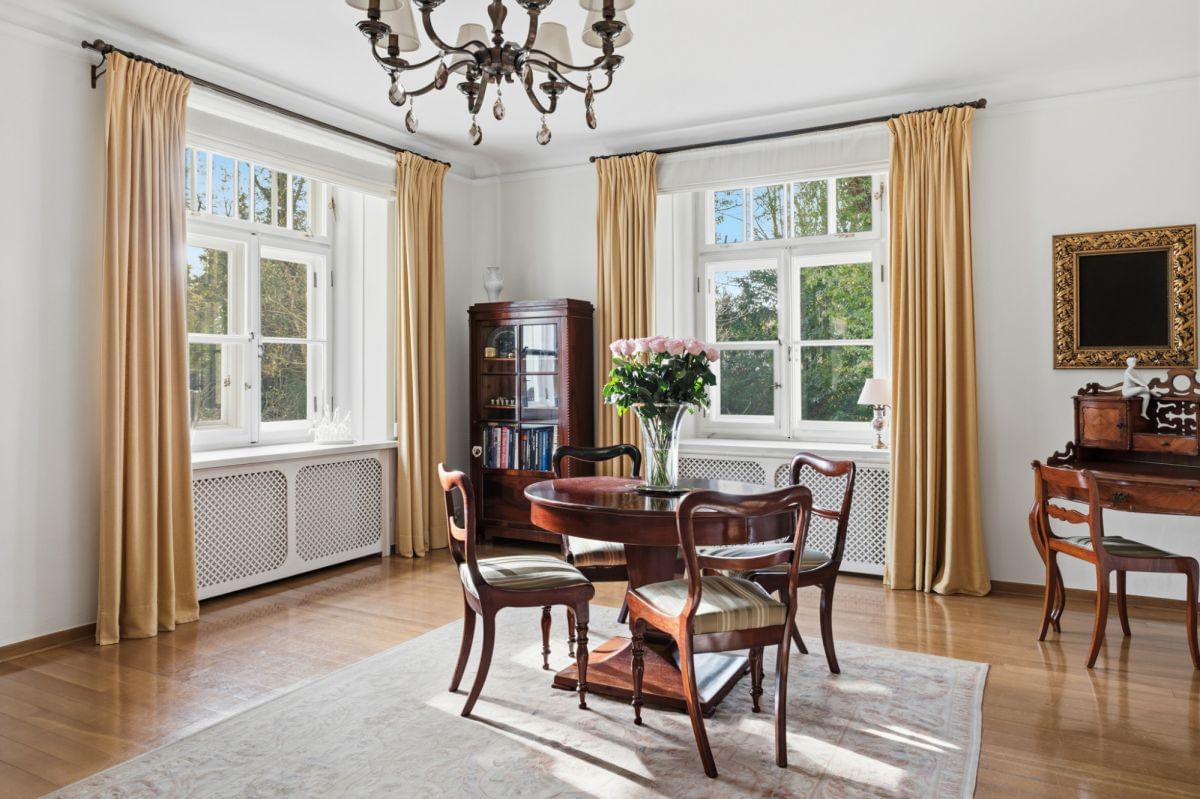 Dom 7 pokojowe na Sprzedaż