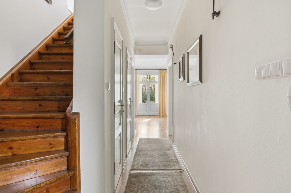 Dom 7 pokojowe na Sprzedaż