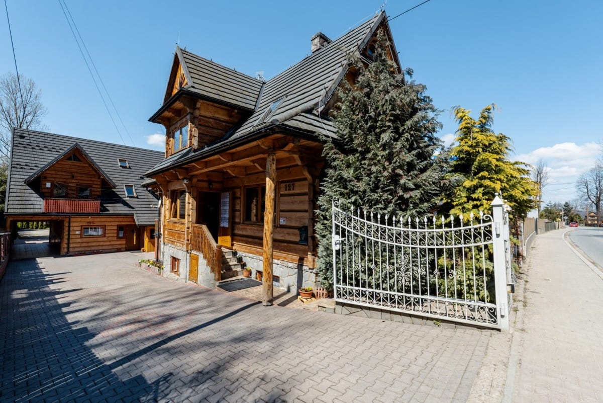 Lokal użytkowy  pokojowe na Sprzedaż