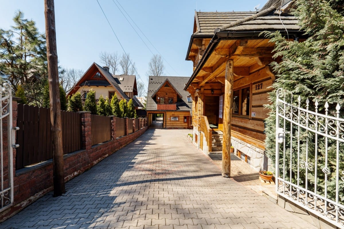 Lokal użytkowy  pokojowe na Sprzedaż