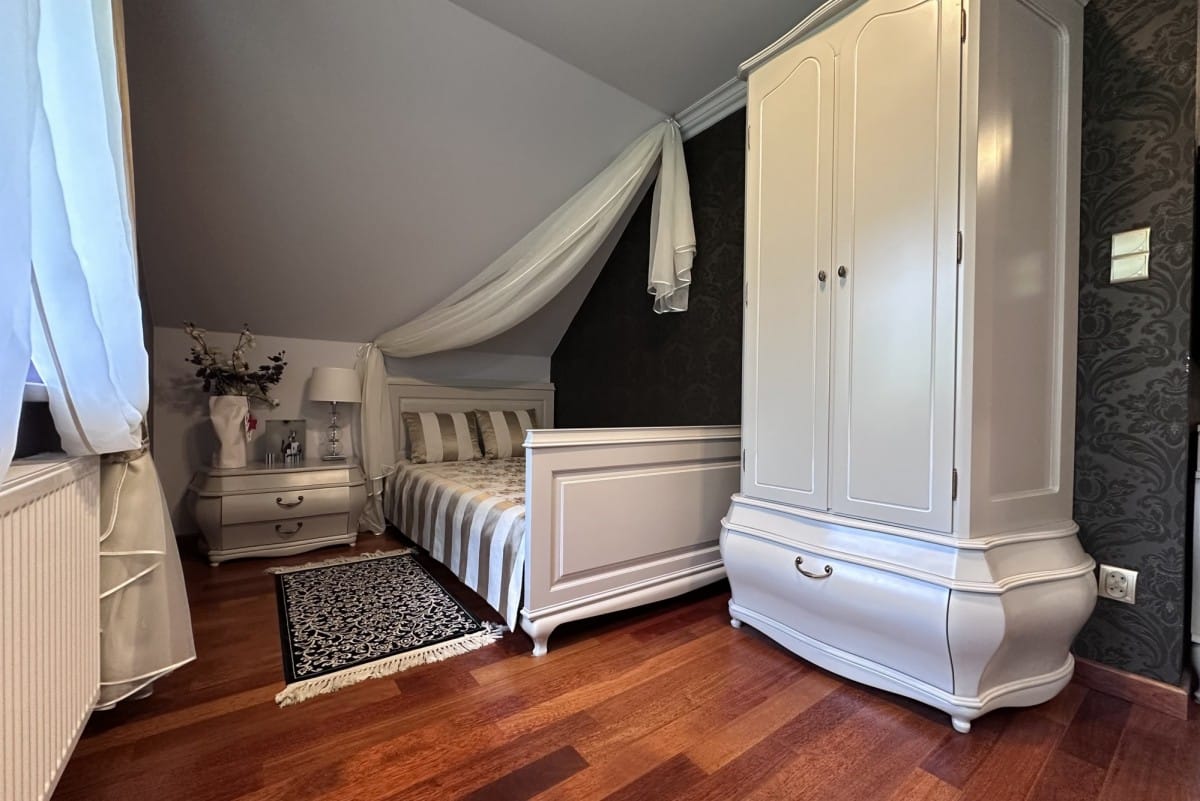 Dom 5 pokojowe na Sprzedaż