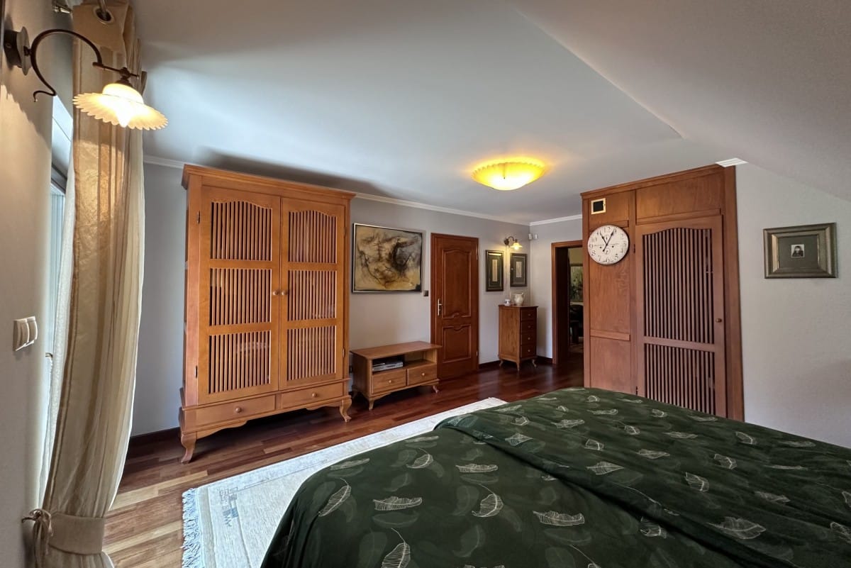 Dom 5 pokojowe na Sprzedaż