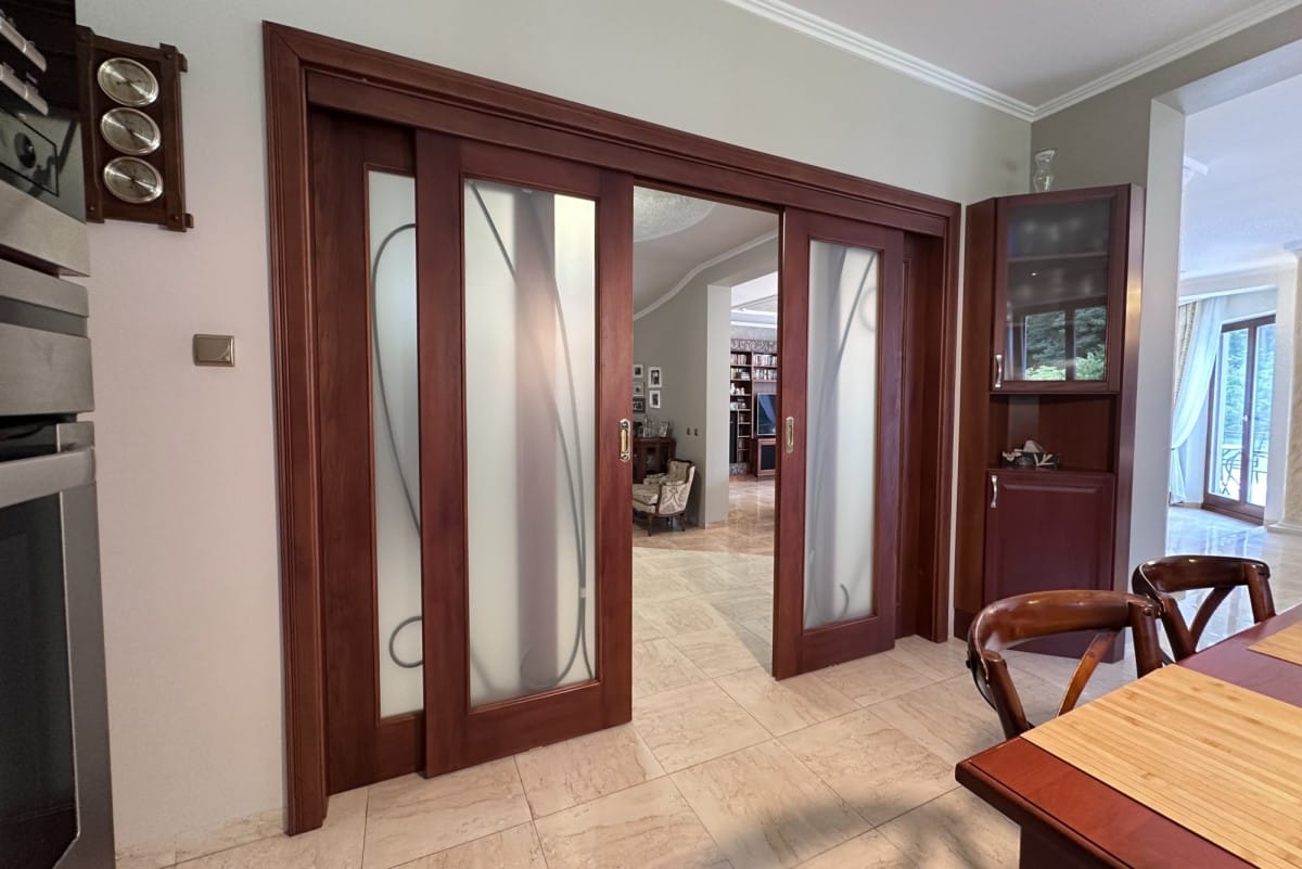 Dom 5 pokojowe na Sprzedaż