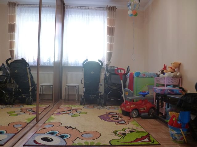 Mieszkanie 4 pokojowe na Sprzedaż