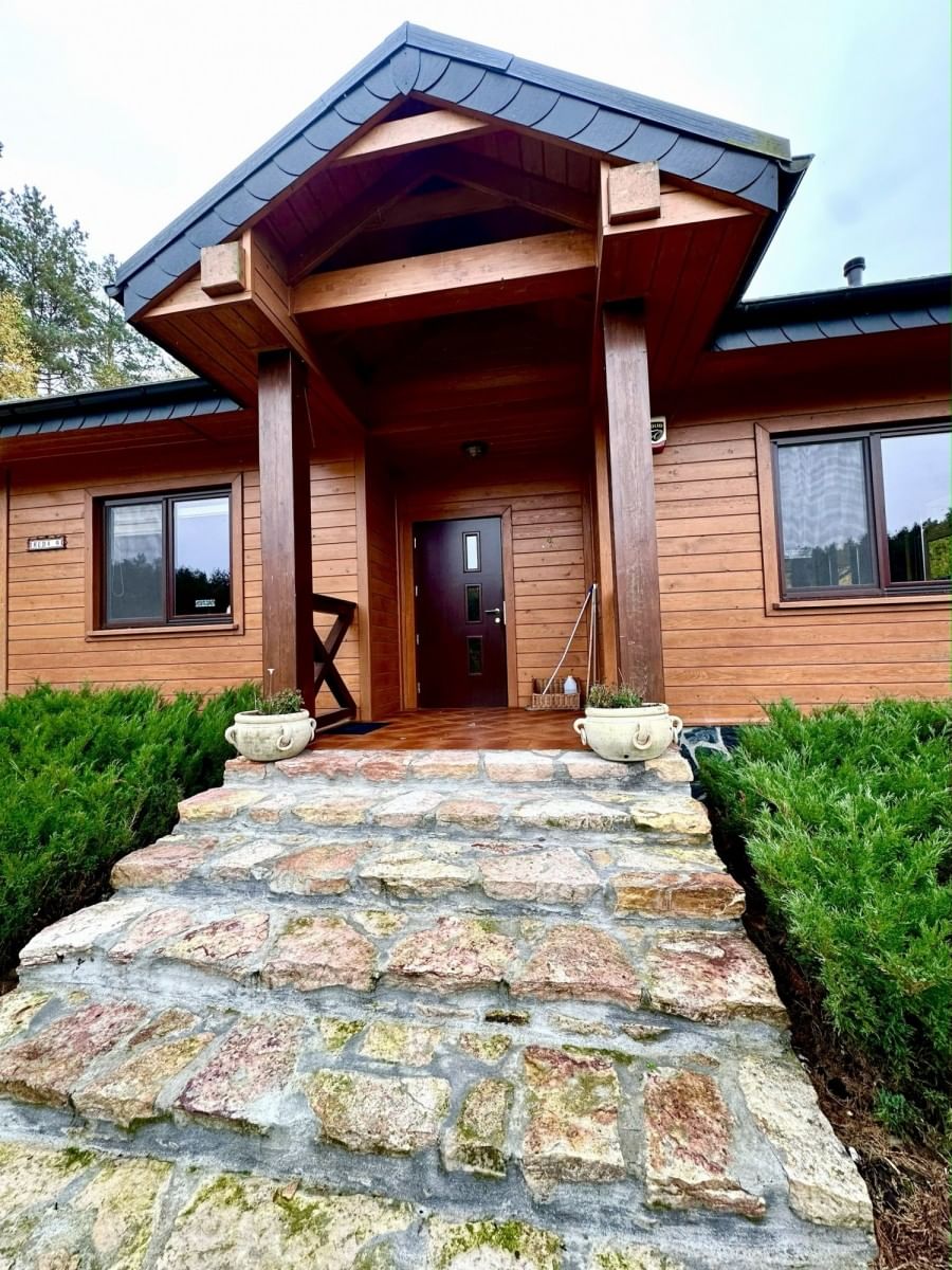 Dom 4 pokojowe na Sprzedaż