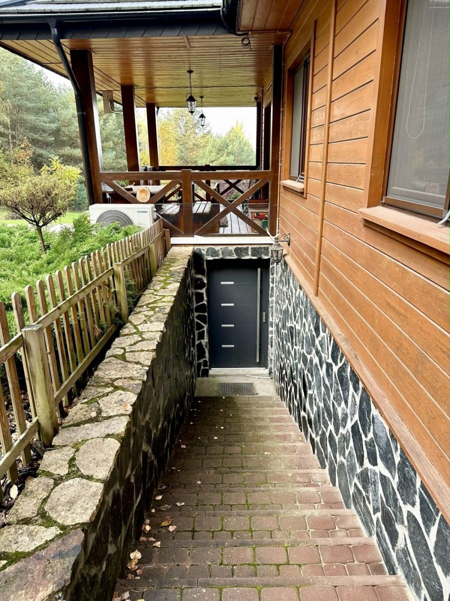 Dom 4 pokojowe na Sprzedaż