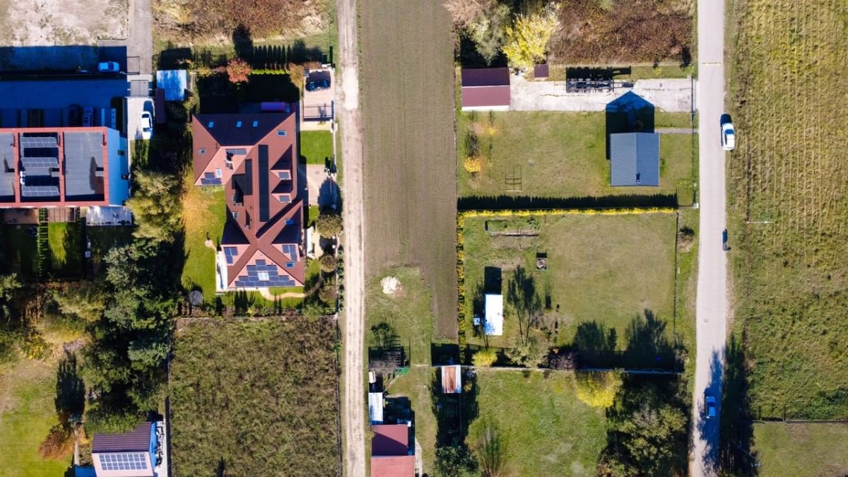 Działka  pokojowe na Sprzedaż