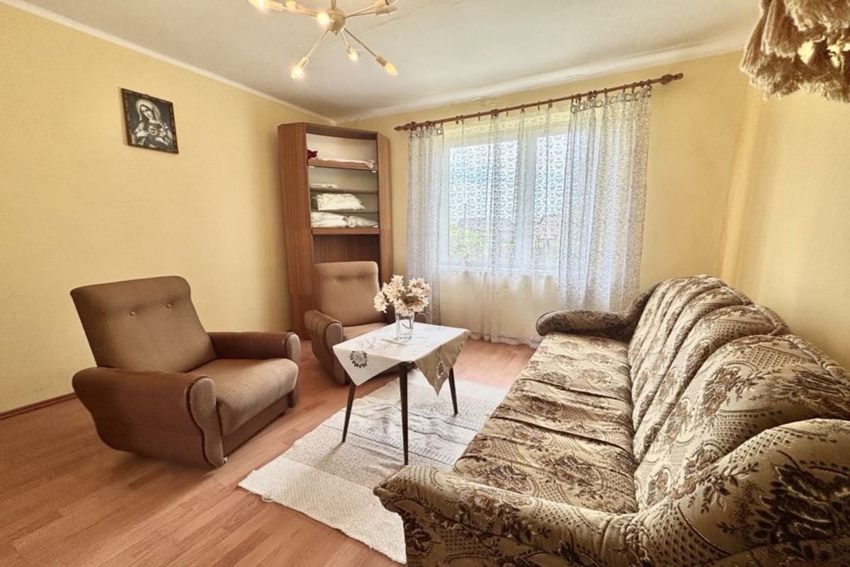 Dom 4 pokojowe na Sprzedaż