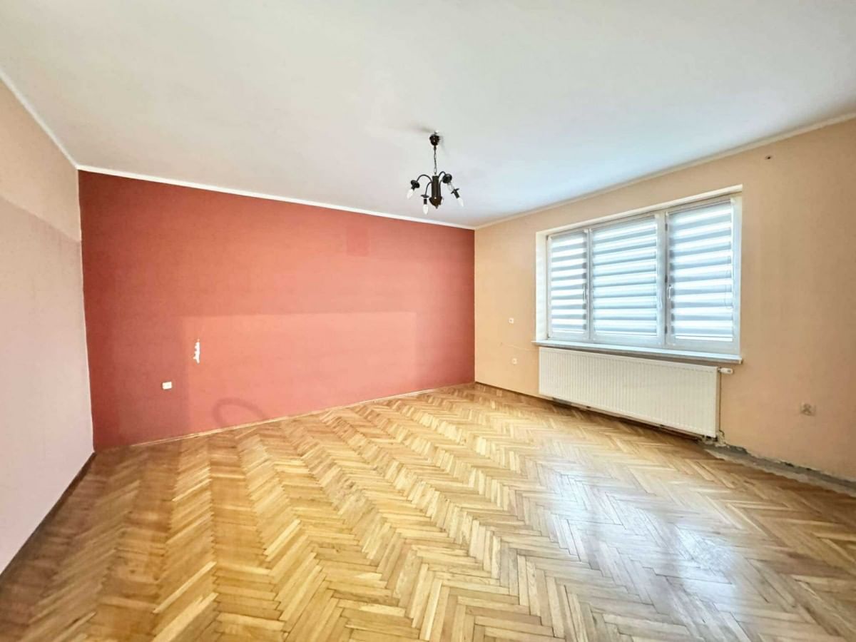 Dom  pokojowe na Sprzedaż