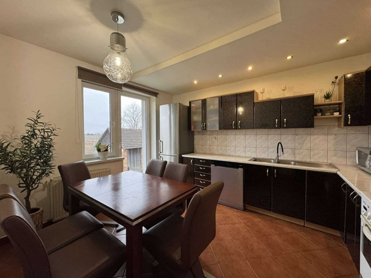 Dom  pokojowe na Sprzedaż