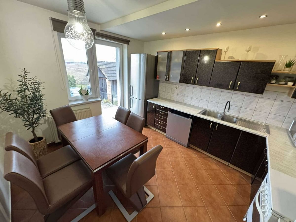 Dom  pokojowe na Sprzedaż