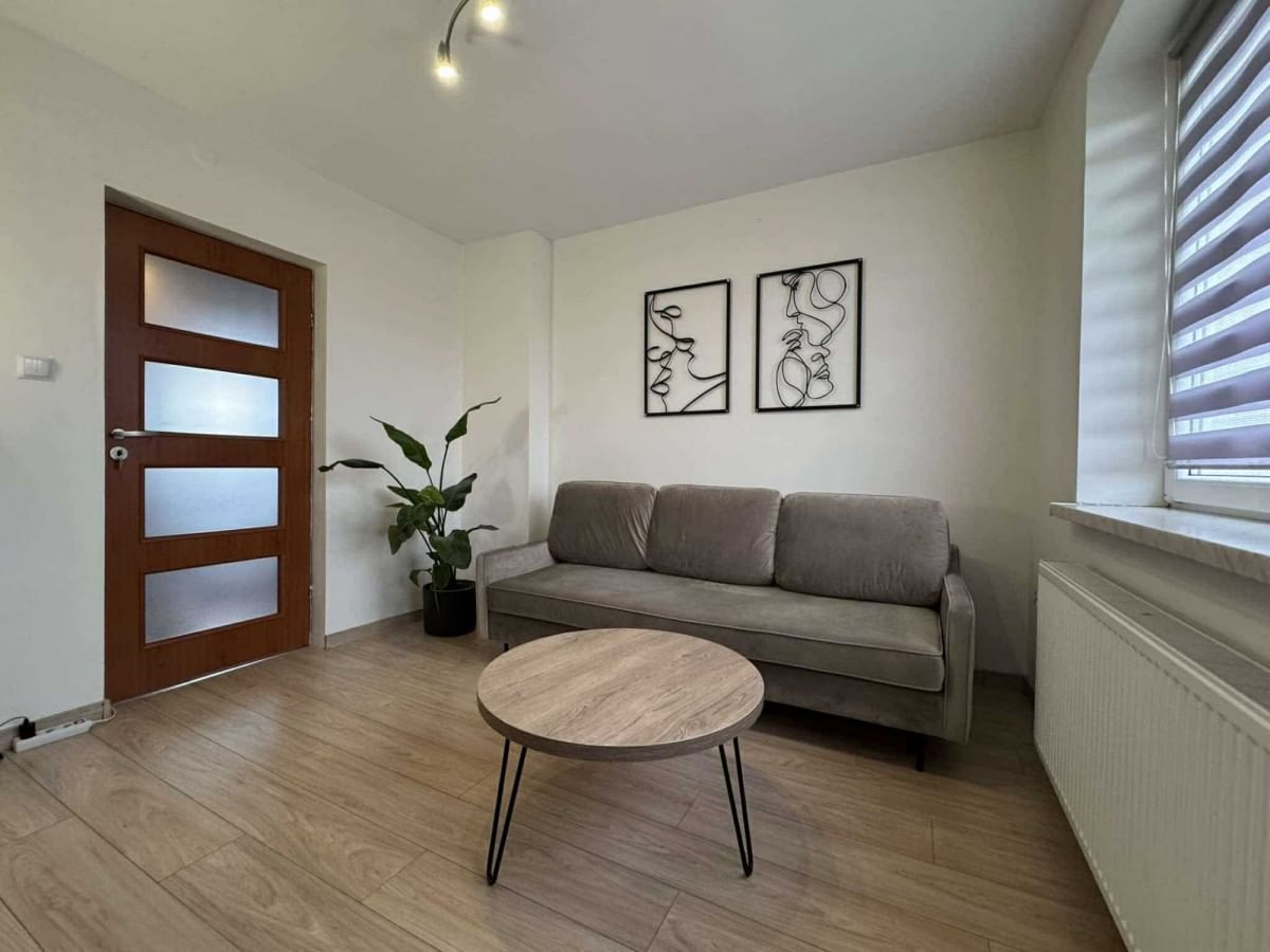 Dom  pokojowe na Sprzedaż