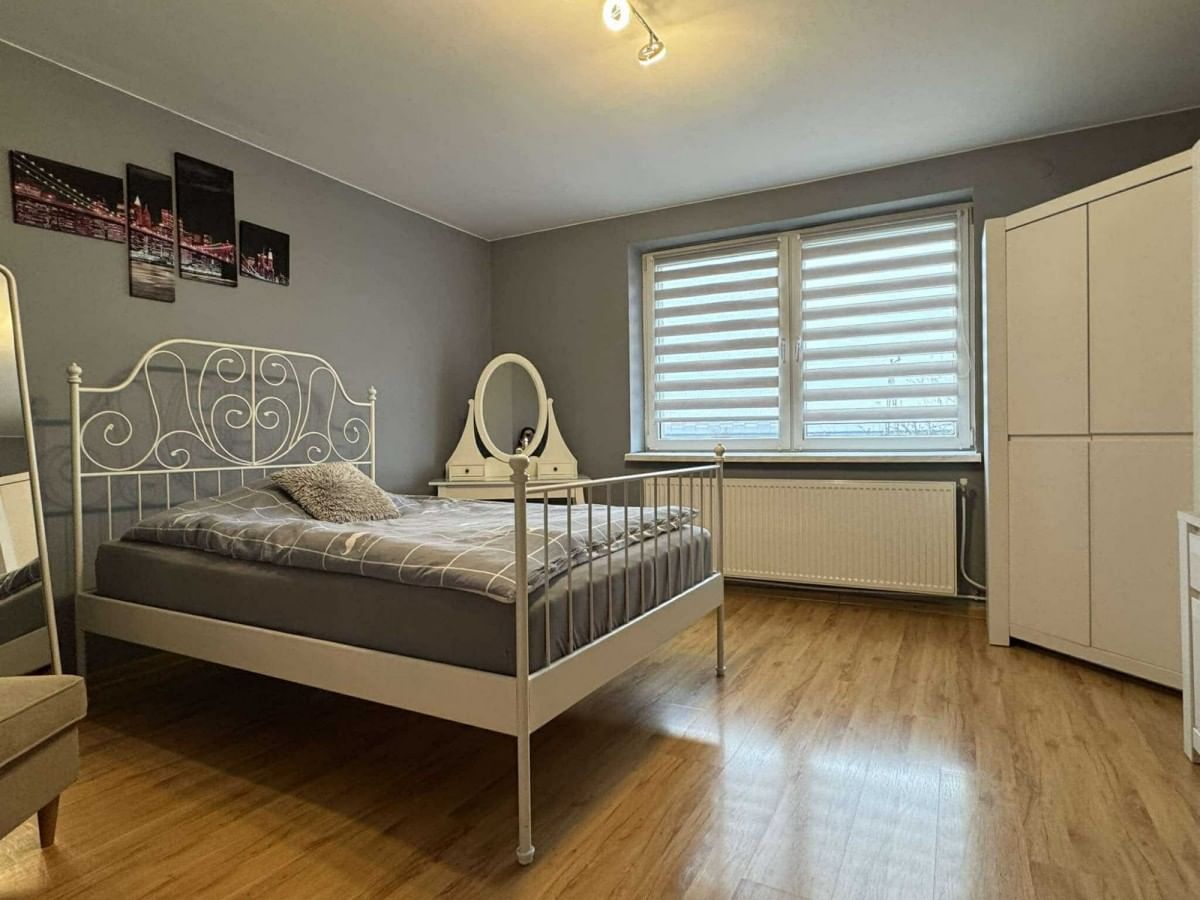 Dom  pokojowe na Sprzedaż