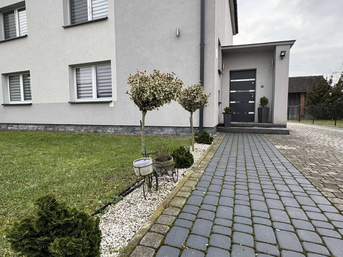 Dom  pokojowe na Sprzedaż