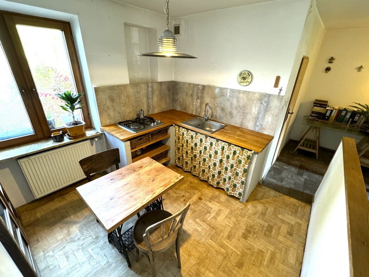 Lokal użytkowy  pokojowe na Sprzedaż