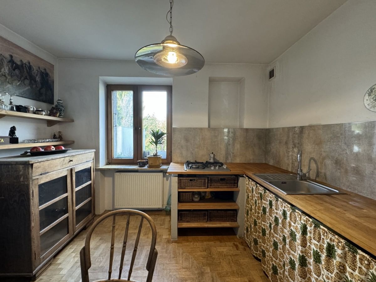 Lokal użytkowy  pokojowe na Sprzedaż