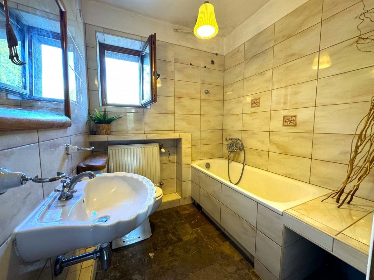 Lokal użytkowy  pokojowe na Sprzedaż