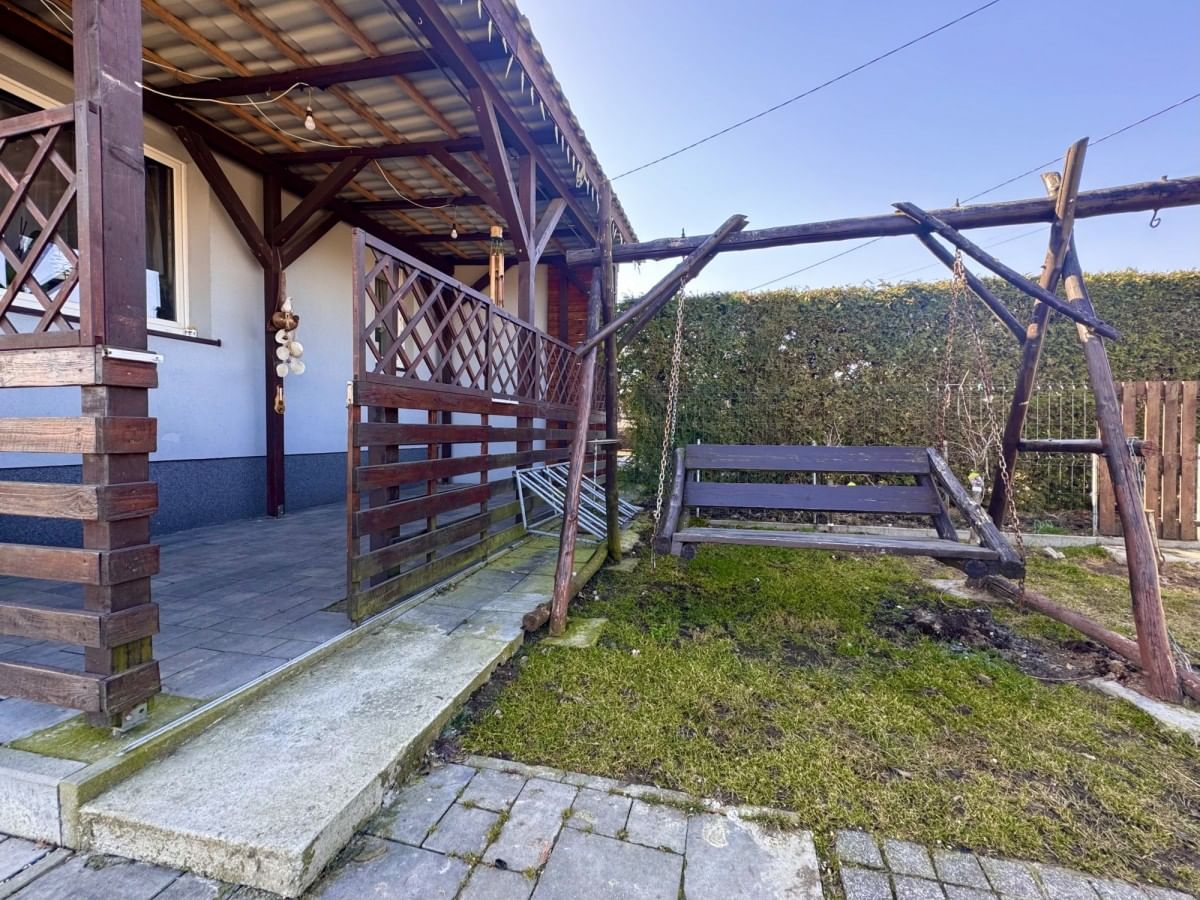 Dom 4 pokojowe na Sprzedaż