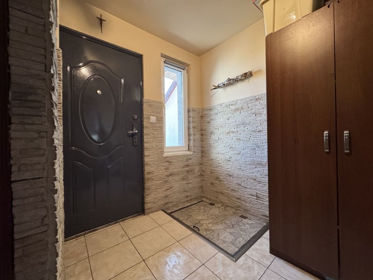 Dom 4 pokojowe na Sprzedaż