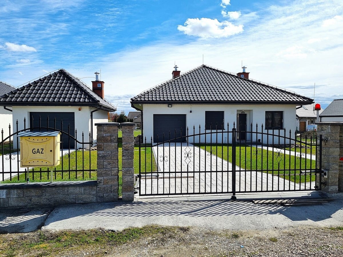 Dom 3 pokojowe na Sprzedaż