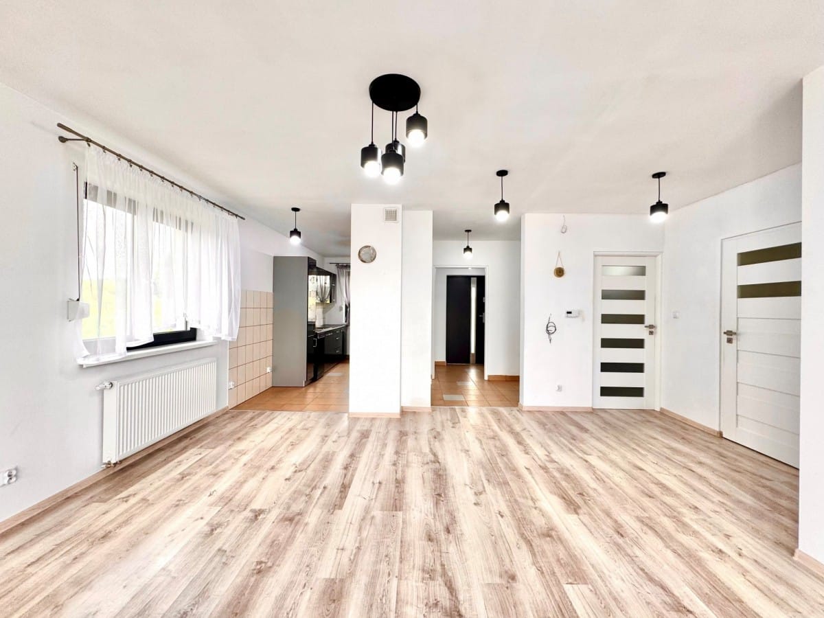 Dom 3 pokojowe na Sprzedaż